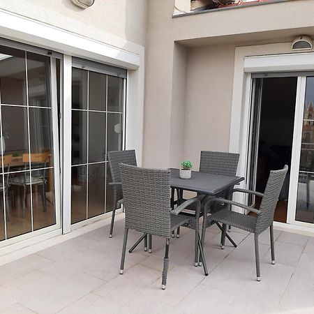 סבטי פיליפ אי ג'קוב Apartments Luna מראה חיצוני תמונה