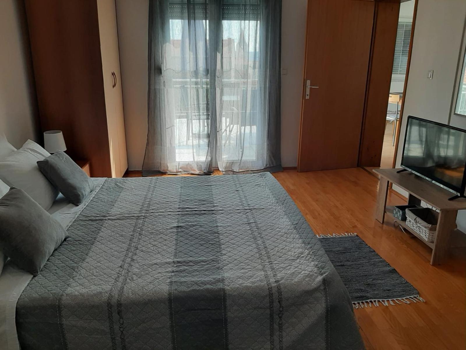 סבטי פיליפ אי ג'קוב Apartments Luna מראה חיצוני תמונה