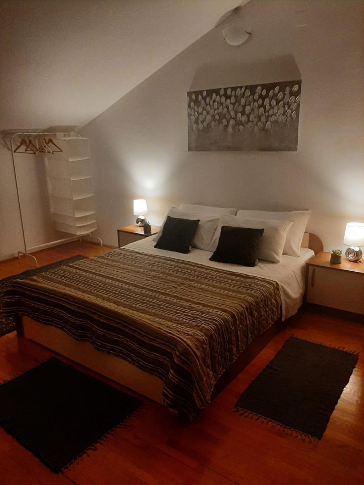 סבטי פיליפ אי ג'קוב Apartments Luna מראה חיצוני תמונה