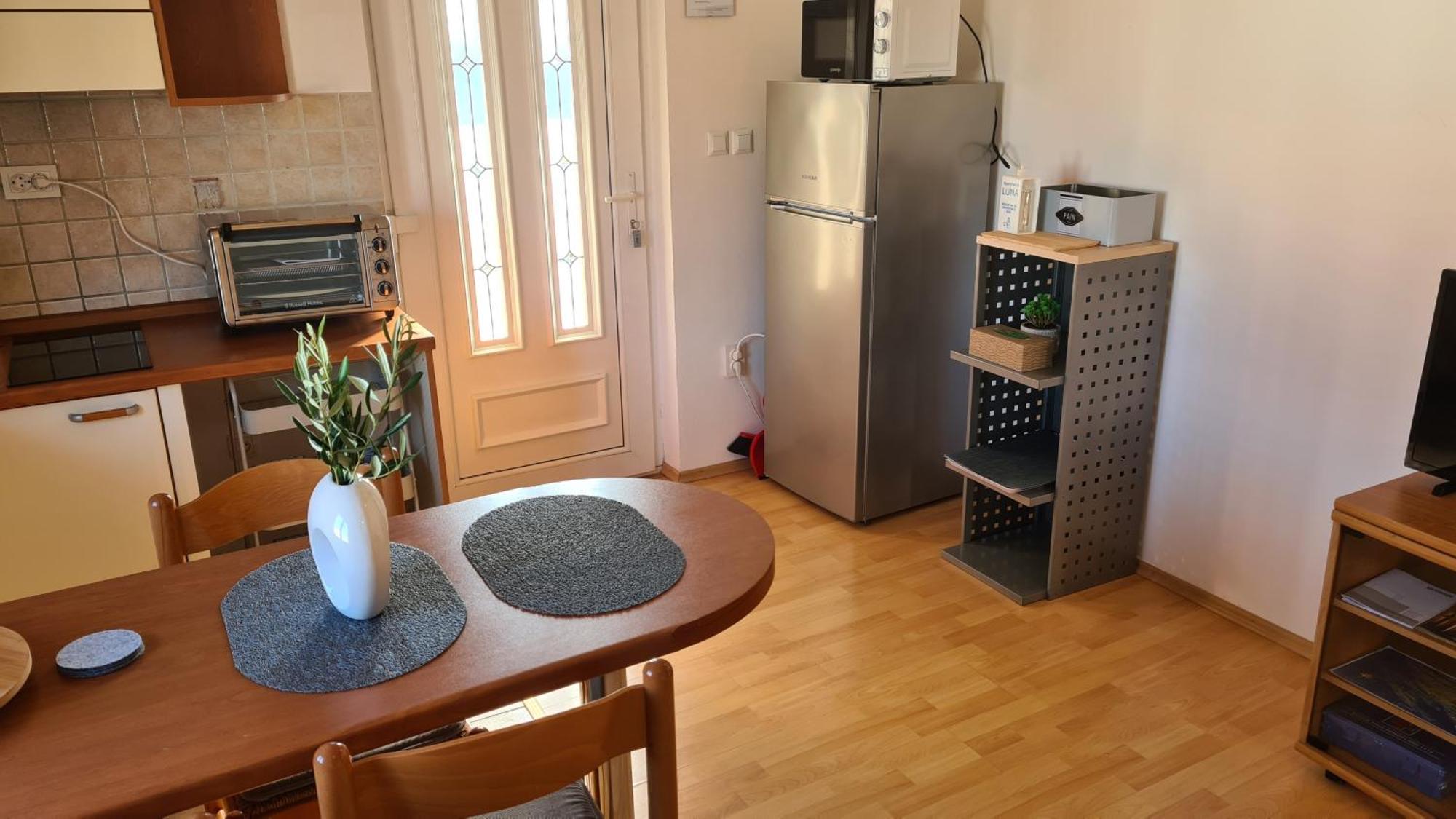 סבטי פיליפ אי ג'קוב Apartments Luna מראה חיצוני תמונה