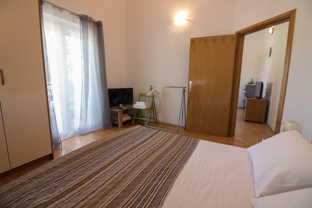 סבטי פיליפ אי ג'קוב Apartments Luna מראה חיצוני תמונה